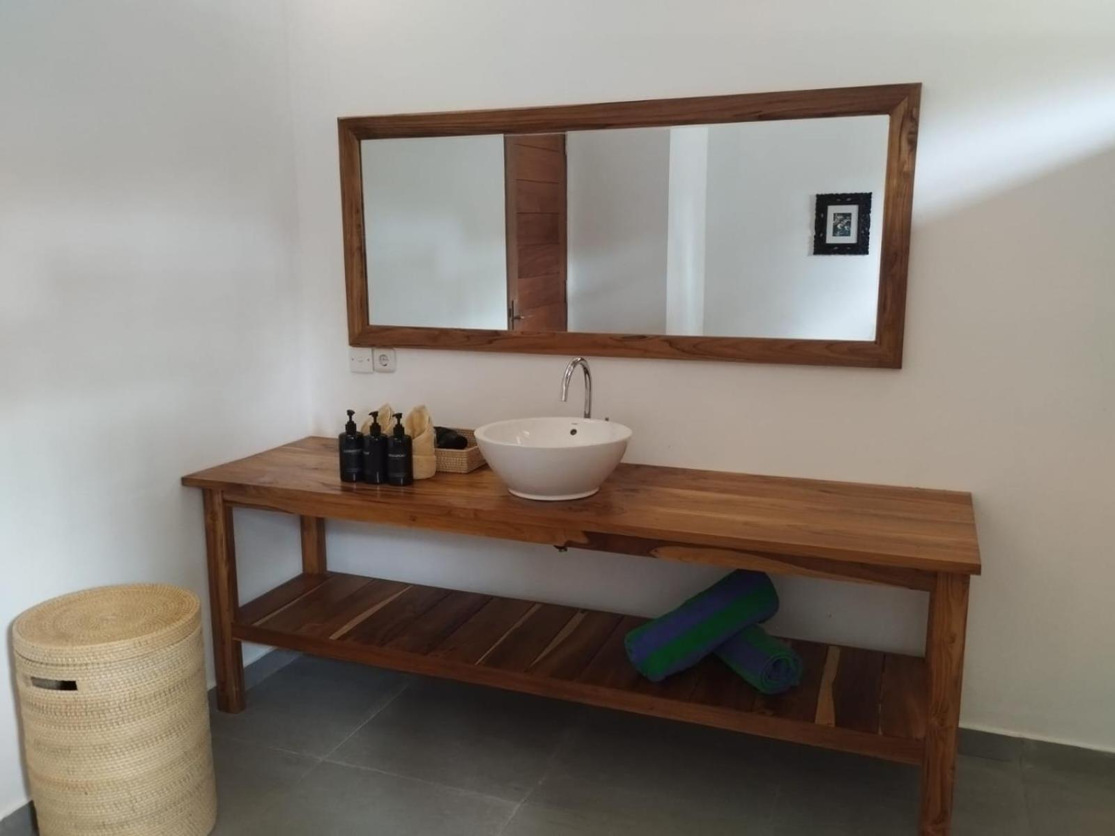Villa Penyu Gili Trawangan Exteriör bild